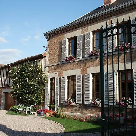 Entre Cour Et Jardin Frühstückspension *