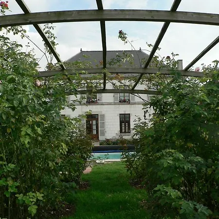 Entre Cour Et Jardin Panzió *
