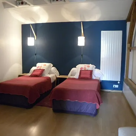 Entre Cour Et Jardin ベッド・アンド・ブレックファスト *