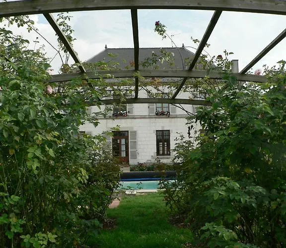 Entre Cour Et Jardin Couette-café *